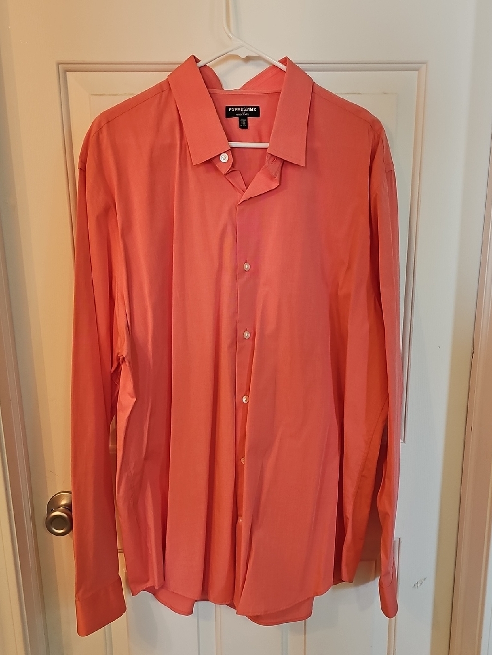 Express Men Coral/Salmon Long-Sleeve Button-Up Dress Shirt